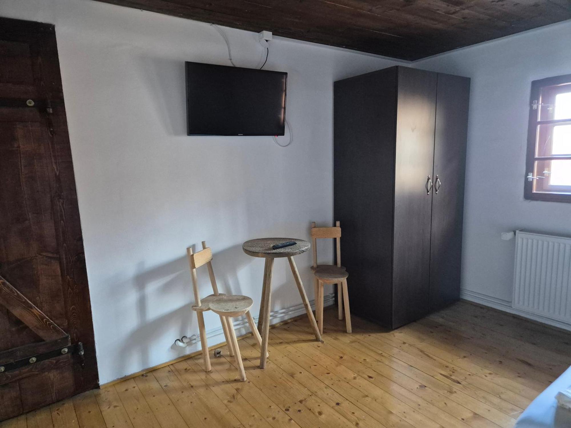 Pensiunea Carul Mare Rasinari Exterior foto